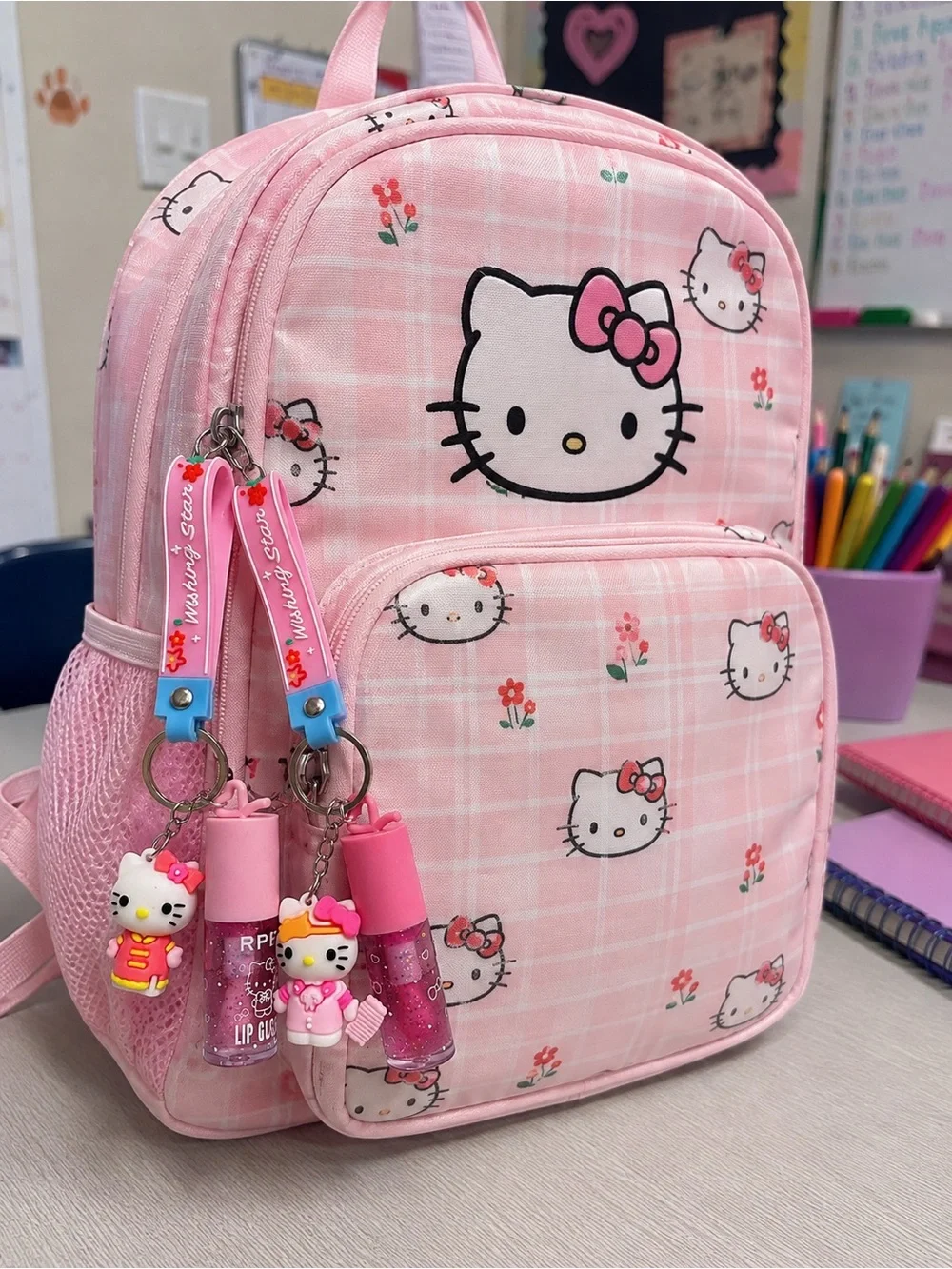 Hello Kitty adorable pack